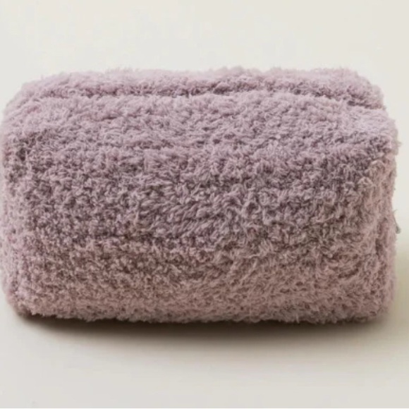 Fuzzy Barefoot Dreams Makeup/Mini Zip-Up Bag - Picture 1 of 5